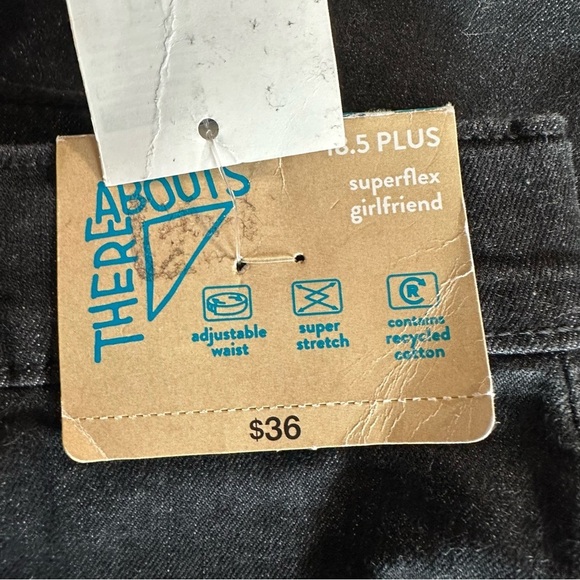 Black Relaxed Fit Jeans with Subtle Sheen - Picture 6 of 7